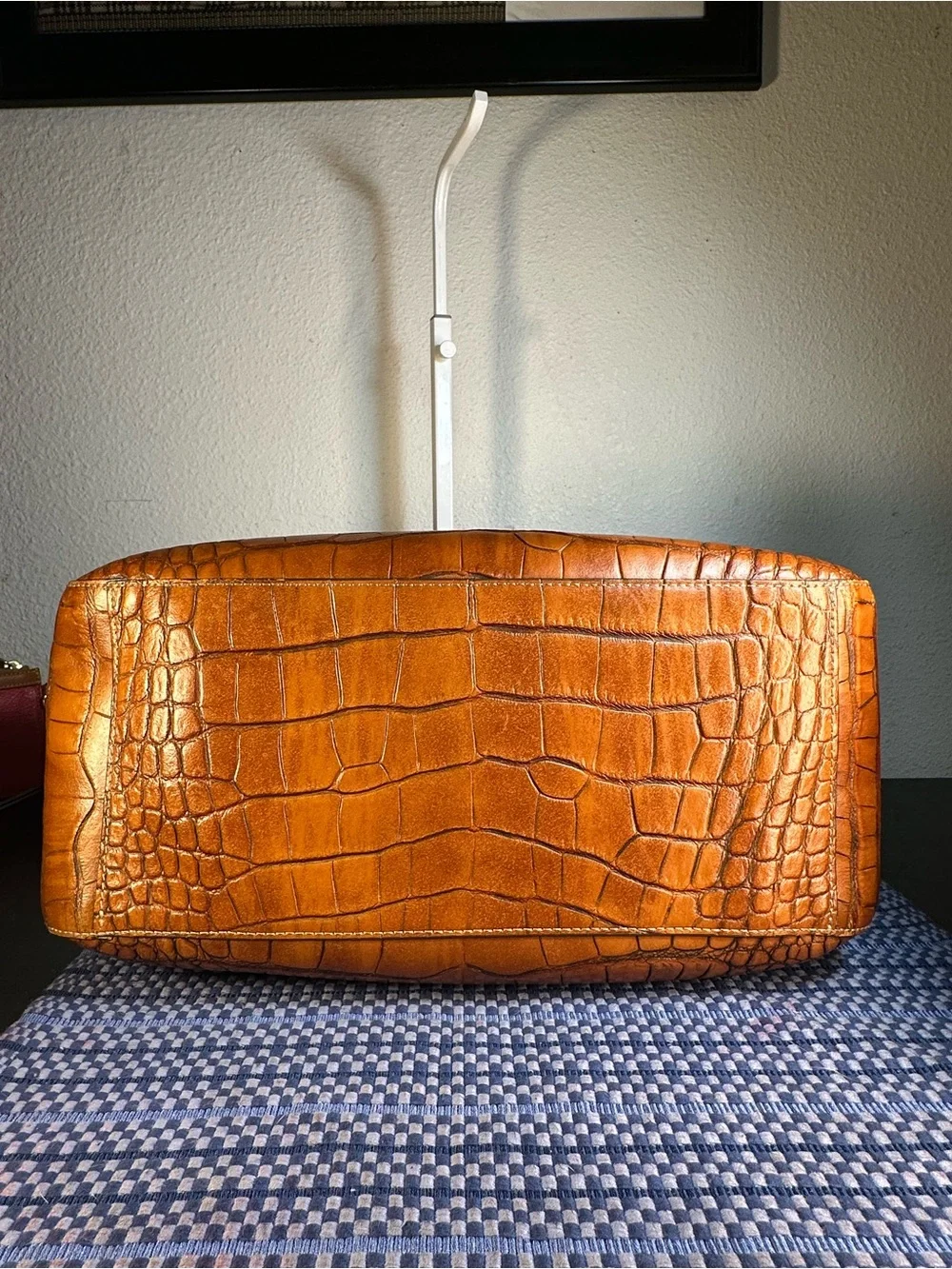 Dooney & Bourke drop function